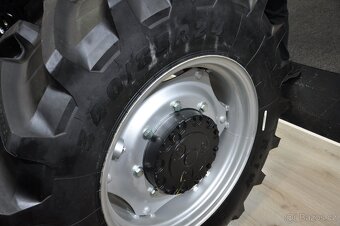 Prodam traktor HANWO HWB 604C, STAGE V, pohodlná kabina - 8