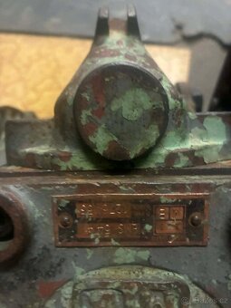 Elektromotor s převodovkou - 8