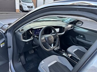 OPÉL MOKKA ELEGANCE Electric rv.2025 - 8