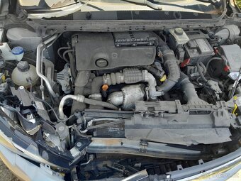 Peugeot 308 1,6 HDi - 8
