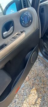 Renault Espace 2.2 DCi 110kW PANORAMA - 8