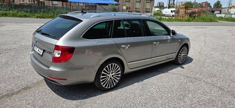 ŠKODA SUPERB 2 COMBI 2.0TDI 125KW / L&K / WEBASTO - 8