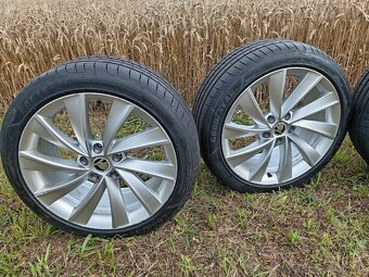 Originál ALU kola Škoda Superb R18 + letní pneu - 8