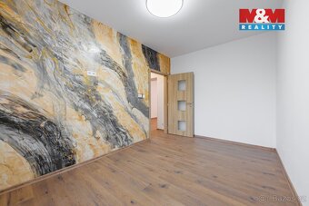 Prodej bytu 2+kk v Karlových Varech, 40 m2, ul. Závodu míru - 8