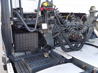 Prodám tahač návěsů SCANIA R450 EURO 6 E jednnokruhová hydr. - 8