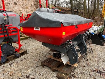 Rozmetadlo hnojiv WOPROL Junior II Plus 800 - 8