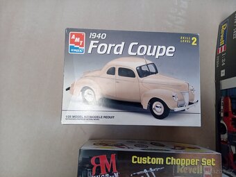 Modely revell - 8