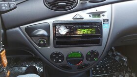 Ford Focus MK1 1.6 16V benzín 74kW + Audio paket + nová STK - 8