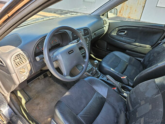 Volvo V40 Combi 1,8i Benzín, 90KW - 8