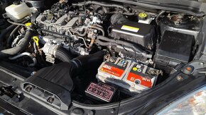 Kia Carens 2.0 CRDi 16V 103kW rodinné auto-SLEVA - 8