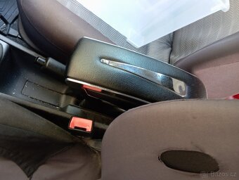 Škoda fabia 1.2 combi stribrna-zlatá metal. - 8
