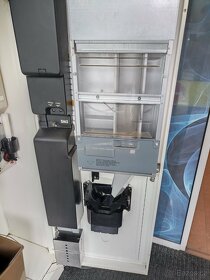 Prodejní nápojový automat na kávu / kávamat Sagoma H/5 - 8