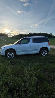 ŠKODA YETI 2.0TDI DSG 4x4 2017 110kw LEDD XENONY TAŽNÉ - 8
