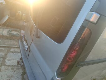 Prodám Opel Vivaro long 1,9 tdi - 8