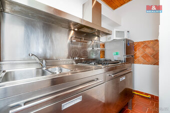 Pronájem bytu 2+kk, 48 m², Praha, ul. Hněvkovská - 8