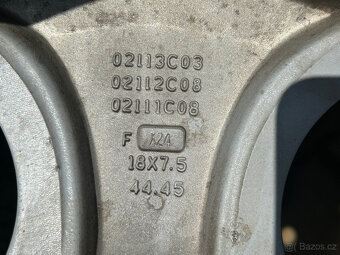 Jeep Wrangler Alu disky 7,5Jx18 včetně pneu 255/70x18 - 8