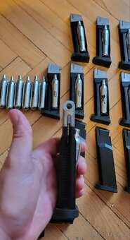 Airsoftová zbraň CZ 75D Compakt 2x s příslušenstvím - 8