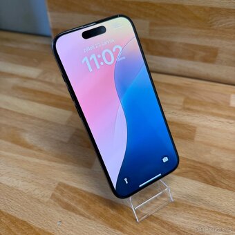 iPhone 15 Pro 256GB, černý, eSIM (rok záruka) - 8