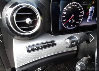 Mercedes-Benz E 200 4 Matic - 8