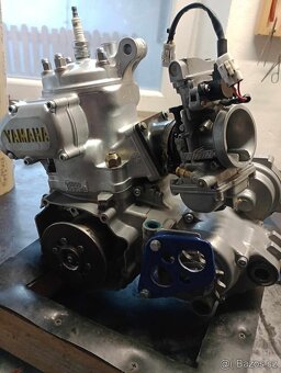 Yamaha YZ 250 - 8