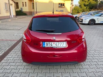 Prodám Peugeot 208 rok výroby 2015 - 8