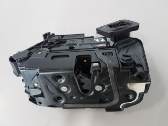 Originál zámek centrálu dveří Škoda Octavia III a jiné vozy - 8