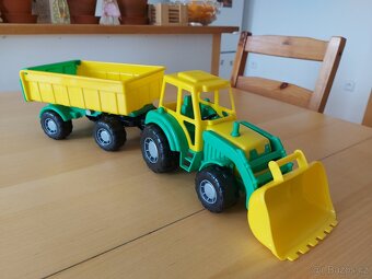 TRAKTOR NAKLADAČ S VLEKEM 50 CM - 8