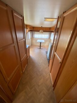 Karavan Wilk - 8