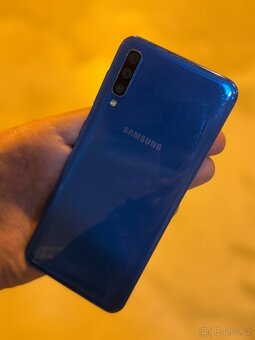 Samsung GALAXY a50 4/128GB - 8