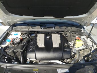VOLKSWAGEN TOUAREG 3,0TDI,180KW,DVOJÍ SADA KOL - 8