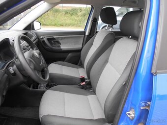 ŠKODA FABIA 2 1.4 16V 63 KW R.2009 COMBI - 8
