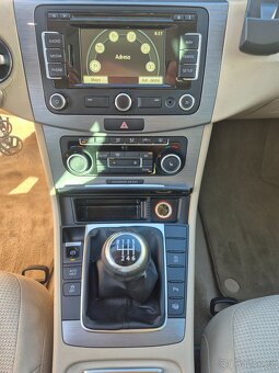 Vw Passat kombi b7 1.6 tdi 77kw comfortline - 8