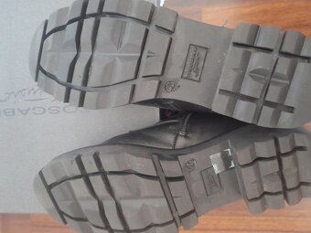 Prodám kožené kotníkové zimní boty s květinovou aplikaci - 8