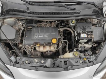 Opel Corsa E 1.4 66kW benzín 5/2016 106000km -145000Kč - 8