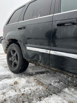 Jeep Grand Cherokee - 8