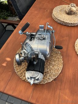Prodám repasovaný motor Jawa 550/555 pařez - 8