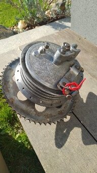 Prodám díly na jawa panelka 250/559 a jawa 50 pionýr - 8