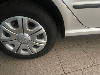 Škoda Fabia 47kw pěkný stav a km r.v.2005 Face-lift. - 8