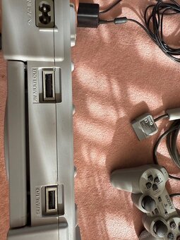 PlayStation 1 FAT + 3 originál hry a 6 dalších - 8