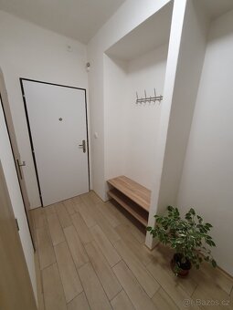 Pěkný světlý byt 2+1 52m2 v Lounech - 8