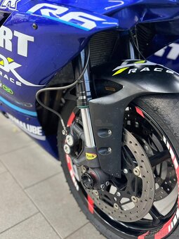 YAMAHA R6 - 8
