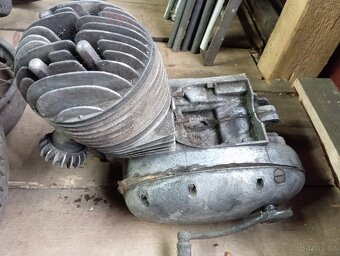 Náhradní díly - 8