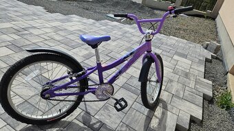 Dětské, dívčí kolo Specialized 20 - 8