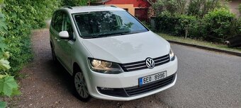 Volkswagen Sharan 2,0 TDi, r.v. 2013 - CAMP VESTAVBA GARÁŽ - 8