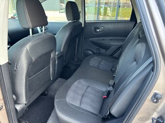 Nissan Qashqai, 2,0i 104 kW 1 Majitel Panorama - 8