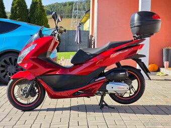 Honda PCX150, původ ČR, kufr, serviska - 8