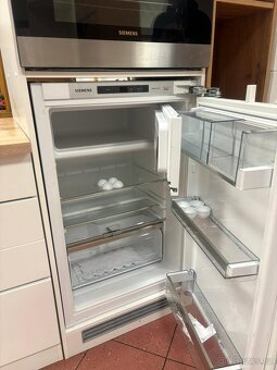 Zánovní kuchyňská linka včetně všech spotřebičů - 8