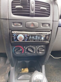 Renault thalia 1.2 16v 55kw - 8