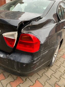 bmw e90 318i - 8