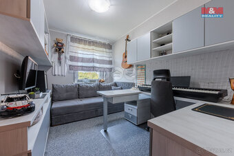 Prodej bytu 4+1, 77 m², Chodov, ul. Husova - 8